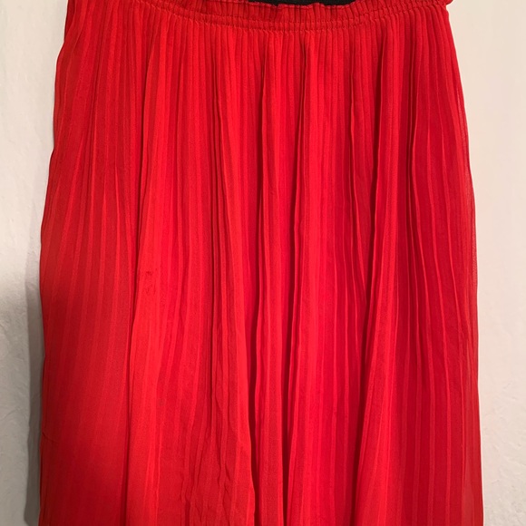 WOMENS MEDIUM ELASTIC WAIST 23-30 RED POLY LINED PLEATED XXI SKIRT - Picture 2 of 5